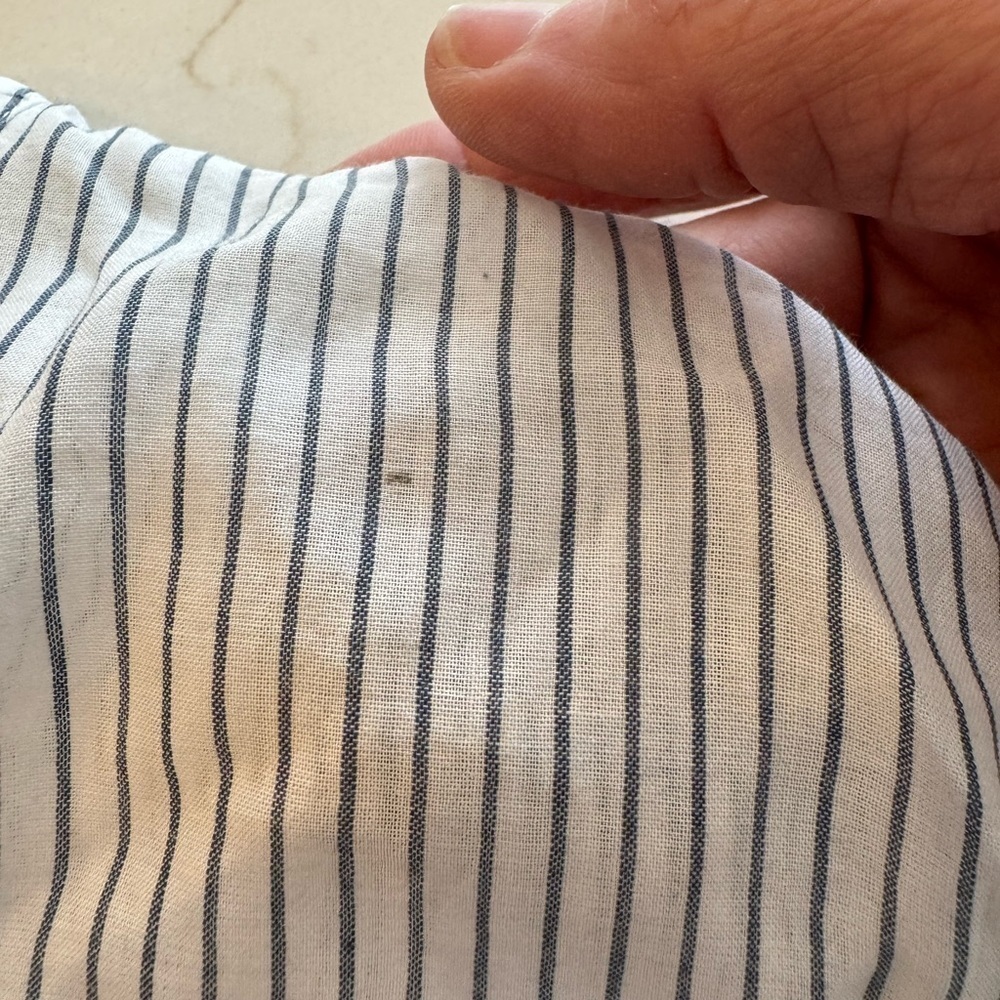 Vince Blue/White Pinstripe Classic V-Neck Cotton Pullover Blouse / Small - Picture 11 of 12